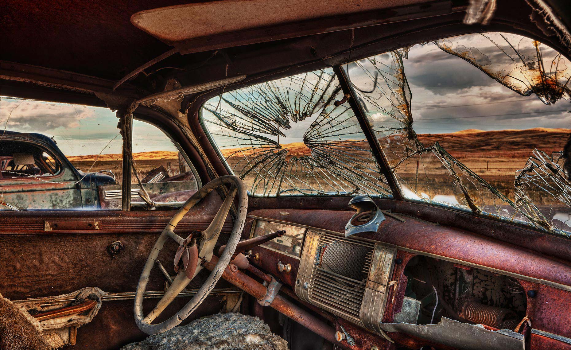 Classic-Car-Interior.jpg