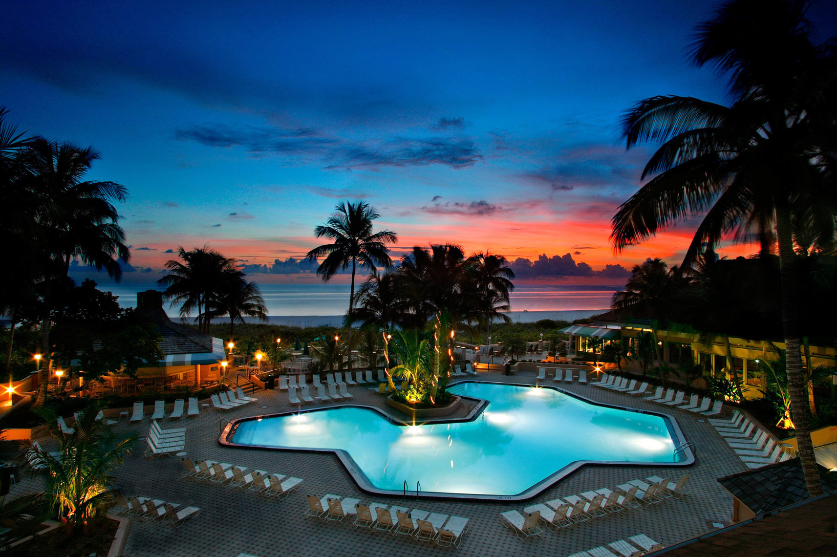 HiltonPool03-1001